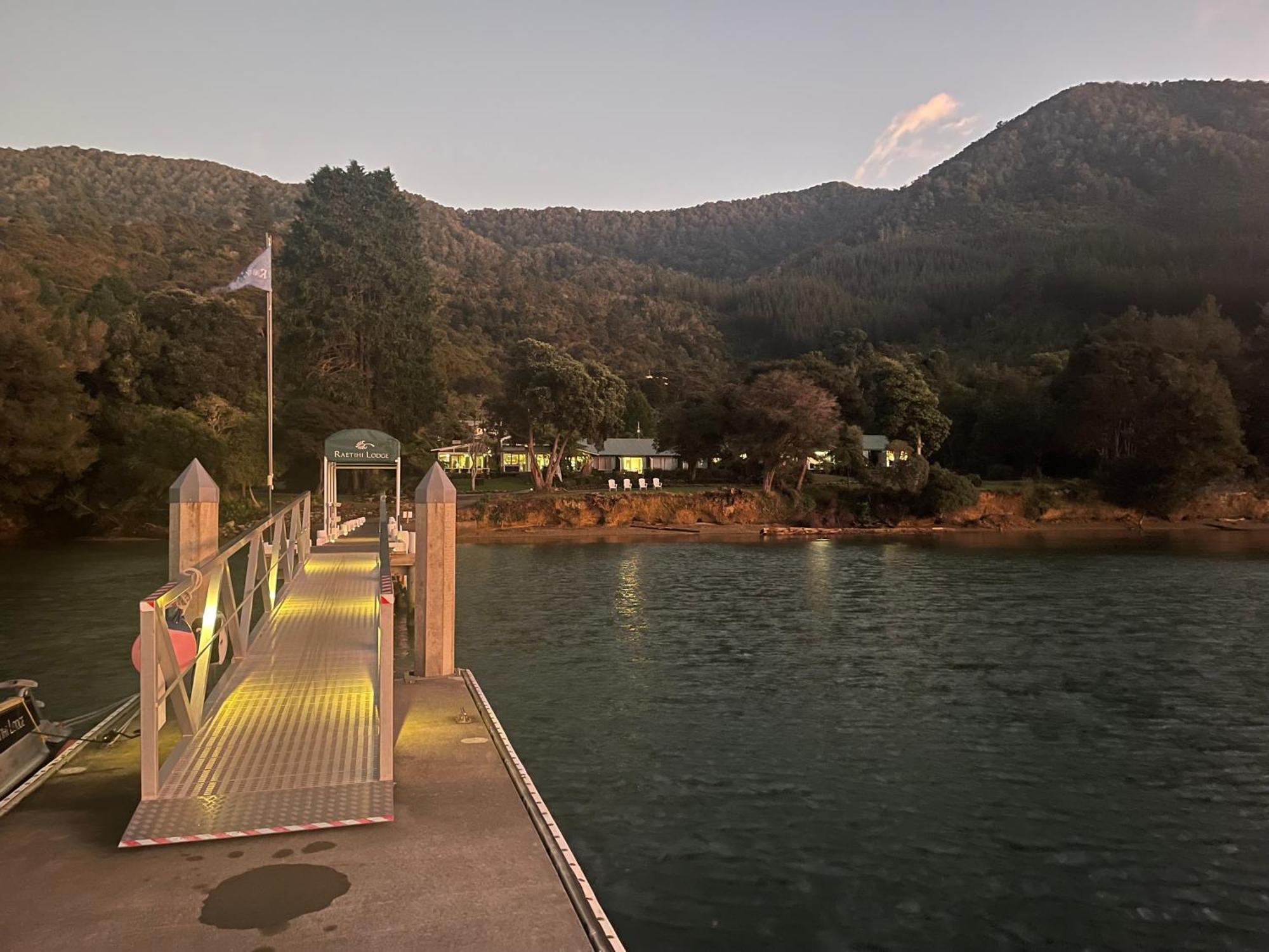 Raetihi Lodge Kenepuru Sounds ภายนอก รูปภาพ